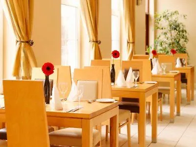 Szálloda Maldron Shandon 4*