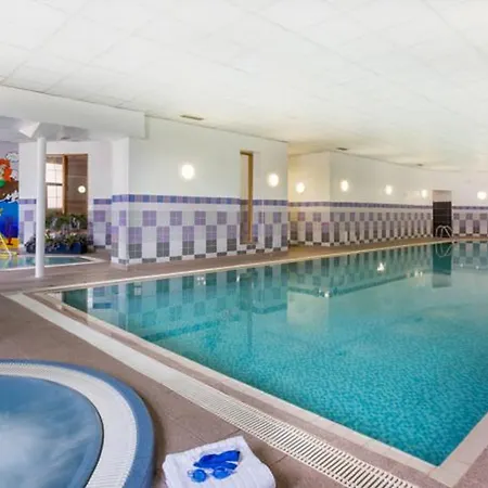 Maldron Shandon Hotel 4*
