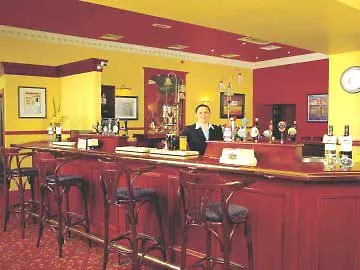 Hotel Maldron Shandon 4*