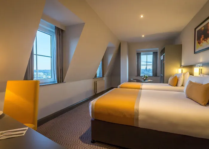 科克市尚登马德龙酒店